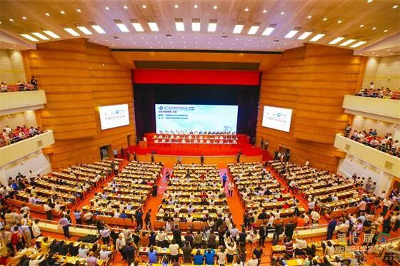 超越激光FPC激光切割機(jī)入圍獲獎(jiǎng).jpg
